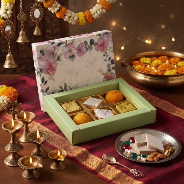 6 Cavity (2 X 3) White Spring Box With B-Type Tray